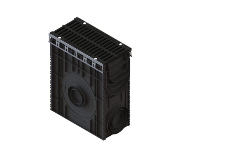 Пескоуловитель PolyMax Drive DN200 h616 пластиковый с решеткой щелевой чугунной кл.D400 (к-т)