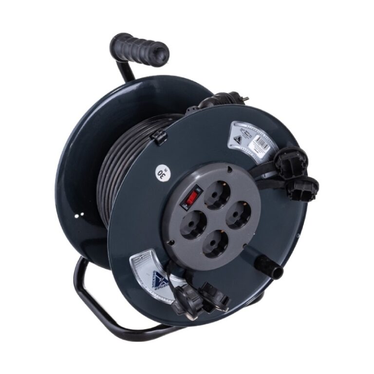 Удлинитель силовой на катушке Partner Electro 4 гнезда, КГ 3х1,5, 3500 Вт, с/з, т/з, с выкл, IP44, 30м