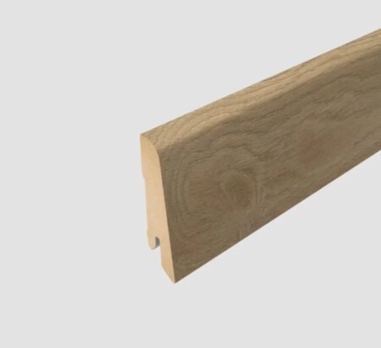 Напольный плинтус Egger PRO L584 2400 мм