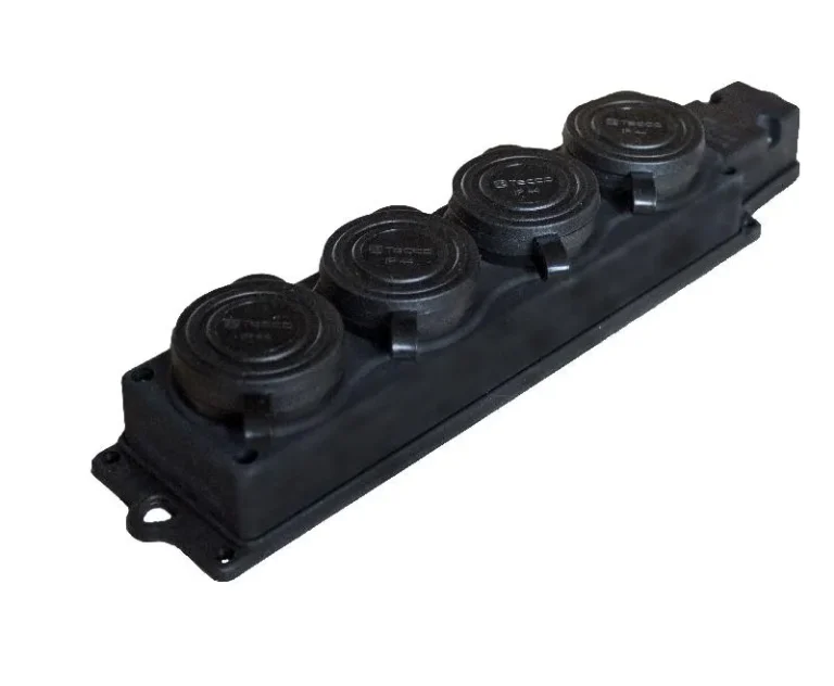 Колодка удлинителя 4-м каучук с/з, 2P+E 16А Tecco