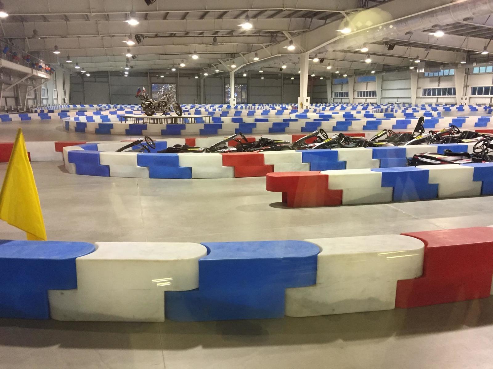 Барьер для ограждения картинг-трасс 1000x300x400мм — изображение 28