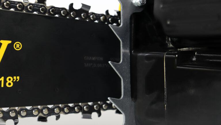 Бензиновая цепная пила CHAMPION 372-18" — изображение 7