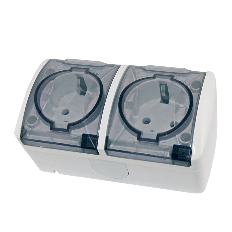 Розетка о/у Селигер SQ1818-0009, 2 гнезда, с/з и крышкой, IP54, белая